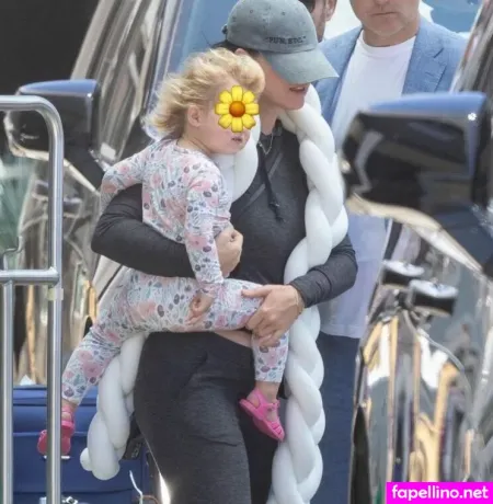 Daisy Bloom Main Profile Photo