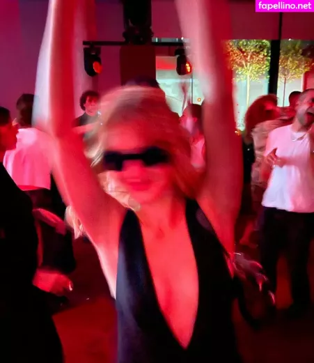 Daisy Edgar Jones OnlyFans Thumbnail #a4YQ4FlinY