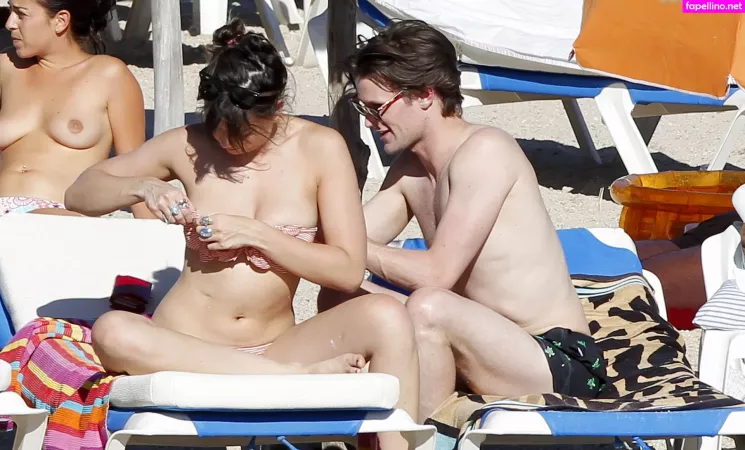 Daisy Lowe OnlyFans Thumbnail #KTCfFfeHXR