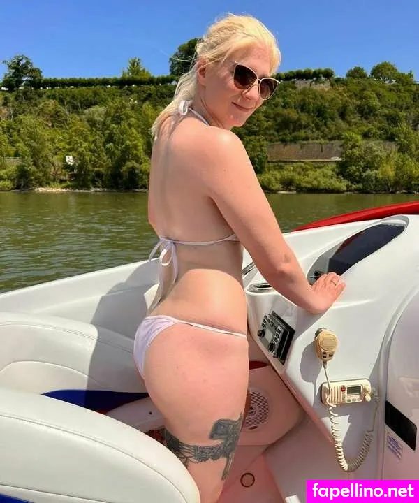 daisymorrow, daisythegoldenpooch Nude Leaked OnlyFans Photo #J4btcqbVJf