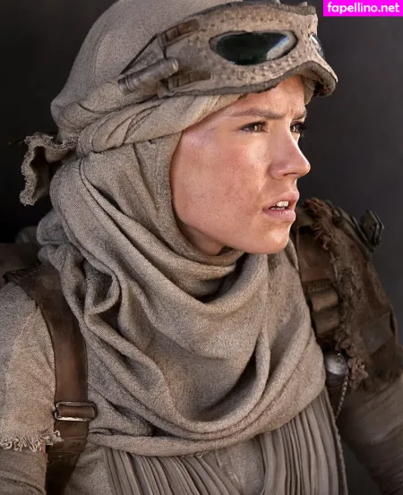 Daisy Ridley OnlyFans Thumbnail #GgIzUzuBA1