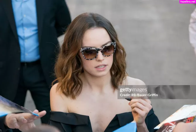 Daisy Ridley OnlyFans Thumbnail #PDk5FS0weE