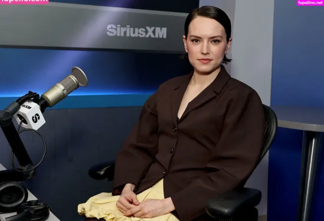 Daisy Ridley OnlyFans Thumbnail #waJEwj7PMU