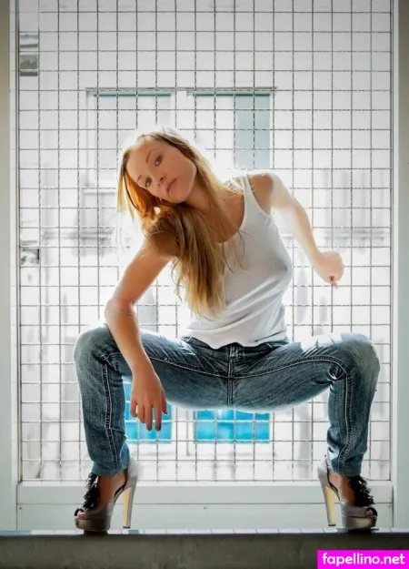 Daisy Van Heyden OnlyFans Thumbnail #x6AFTJzizU