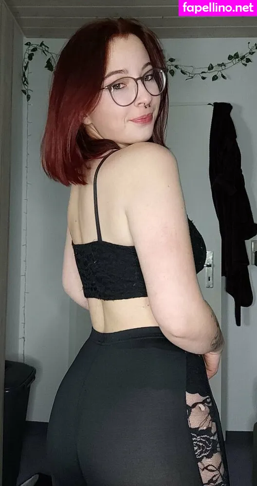 daisy.woods, muddlethroughmummy Nude Leaked OnlyFans Photo #04WSrreXaz
