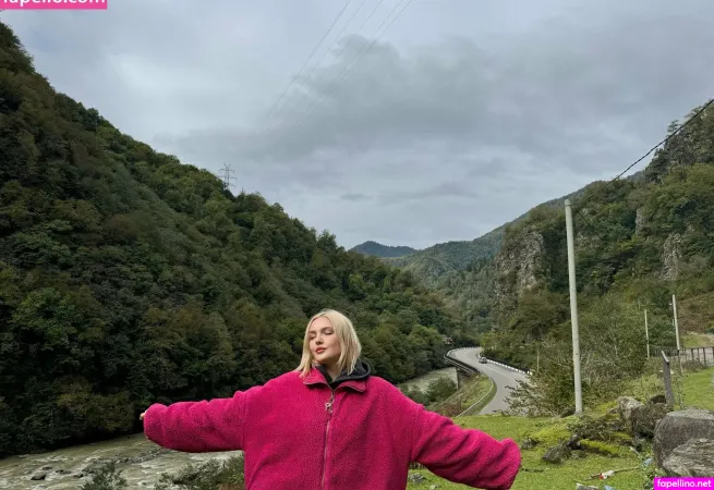 Daisybloomm OnlyFans Thumbnail #bNxfEd240s