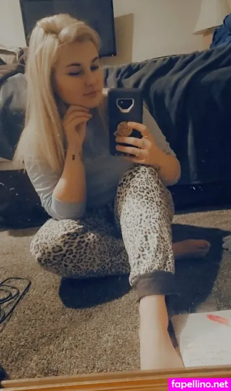 Daisyrae240 OnlyFans Thumbnail #uxNjYfDH9j