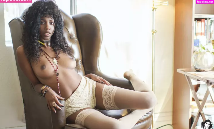 Daizy Cooper OnlyFans Thumbnail #XmZxYXT6kZ