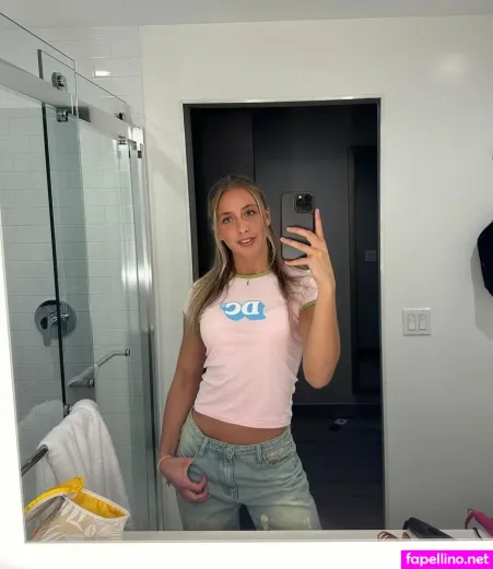 Dakota Ditcheva OnlyFans Thumbnail #2Cbm0fR5UQ