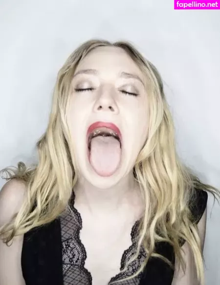 Dakota Fanning 1 OnlyFans Thumbnail #fNuAoCPsAM