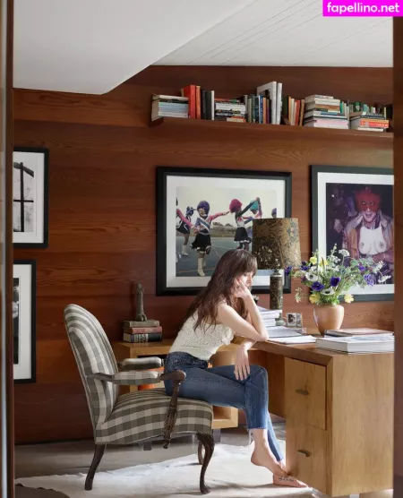 Dakota Johnson OnlyFans Thumbnail #GvXgmAWjLu