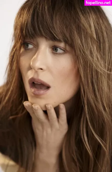 Dakota Johnson OnlyFans Thumbnail #PWKomJcEo3