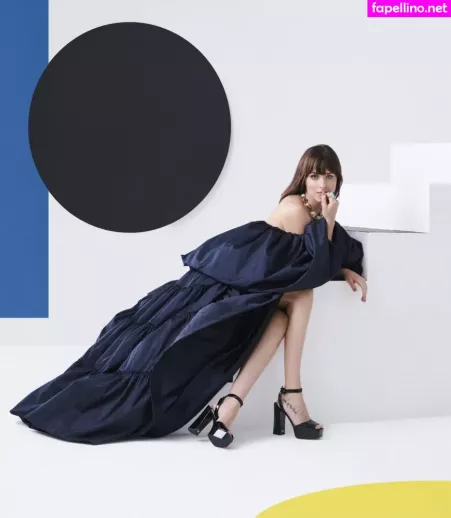 Dakota Johnson OnlyFans Thumbnail #Qa2ko97i46