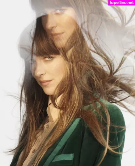 Dakota Johnson OnlyFans Thumbnail #RtAGZJOfjB
