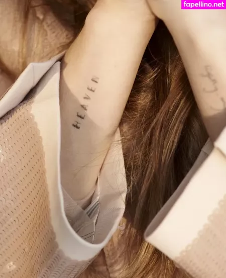 Dakota Johnson OnlyFans Thumbnail #nkBV5qtZ8C