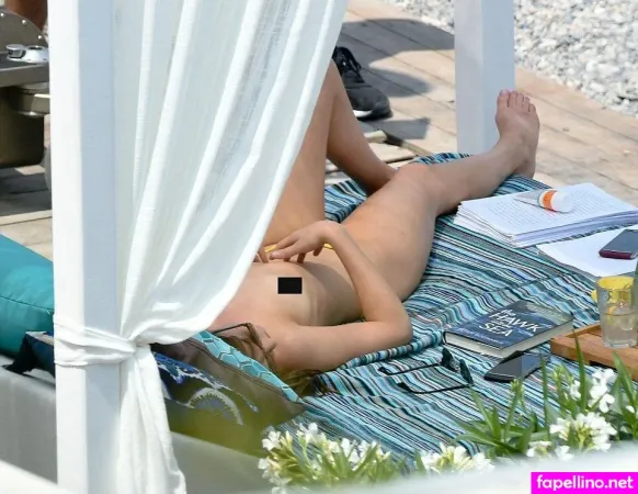 Dakotajohnson OnlyFans Thumbnail #6gvNuXXySX