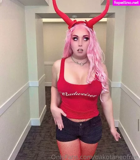 Dakotaneofree OnlyFans Thumbnail #KCJEsb6XM8