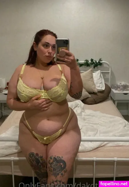 Dakotawhitex OnlyFans Thumbnail #irS7jq8yjO