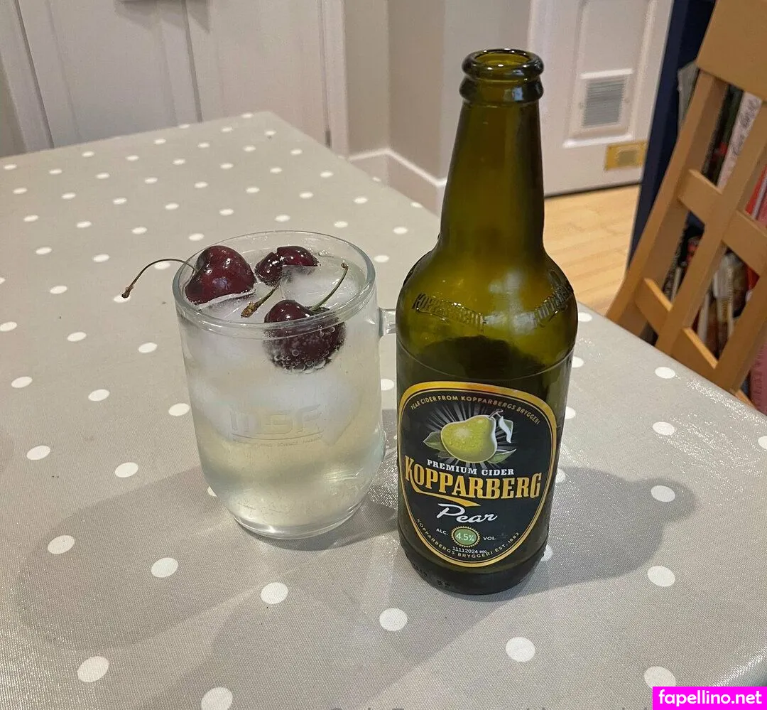 damarisbeeating, summerbaby_sings Nude Leaked OnlyFans Photo #T0FvrZDoiC