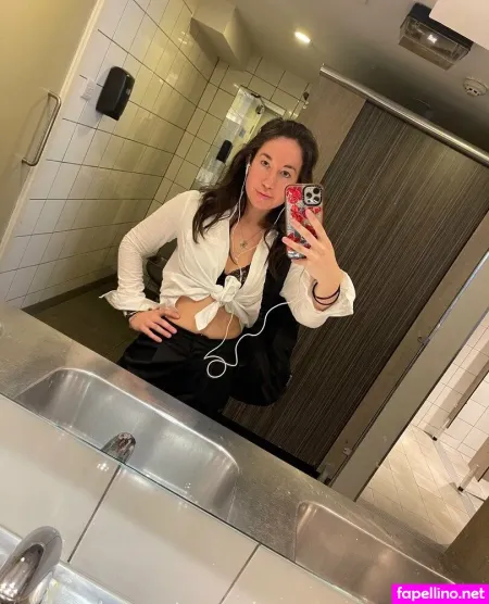 Damarisbeeating OnlyFans Thumbnail #sAGLWSo87F