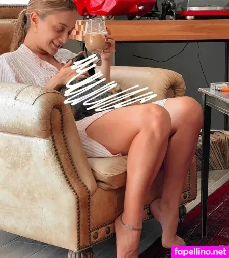 Damla Sonmez OnlyFans Thumbnail #s2c22izeRk