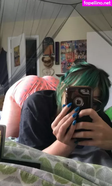 Damndestcreature2 OnlyFans Thumbnail #DrW1NIzMyD