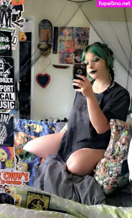 Damndestcreature2 OnlyFans Thumbnail #l4gSRVoWST