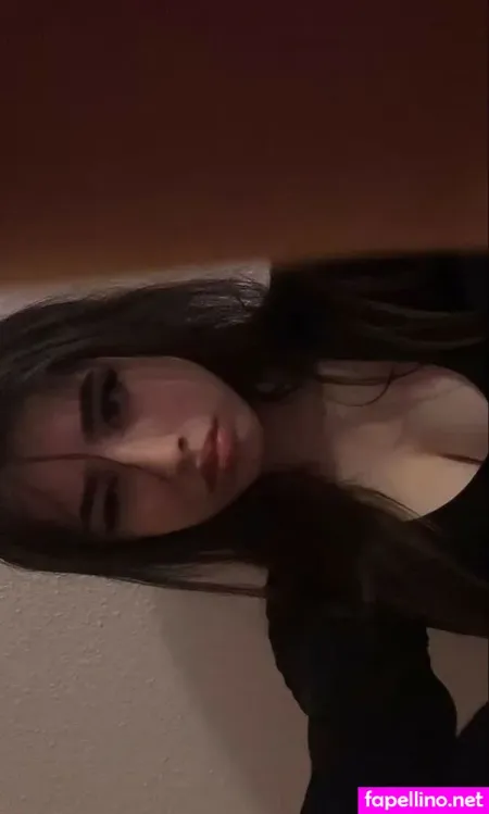 Damnlizzyy OnlyFans Thumbnail #t9VlTtj7wV