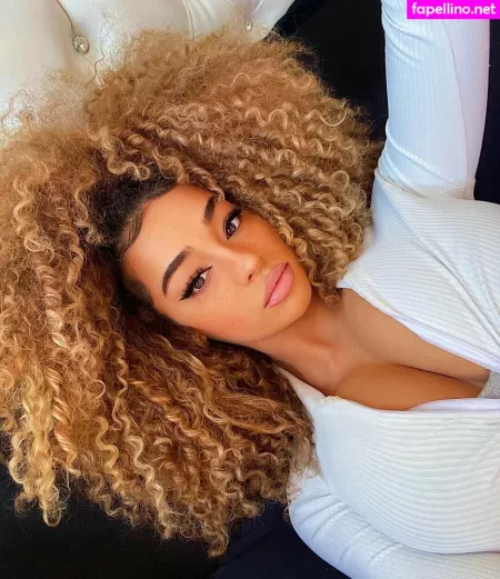 Dana Curly OnlyFans Thumbnail #JnArnI7yAu