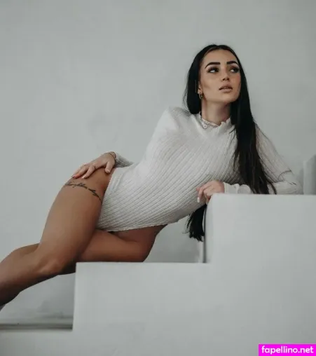 Dana Feist OnlyFans Thumbnail #1Movw5q4oC
