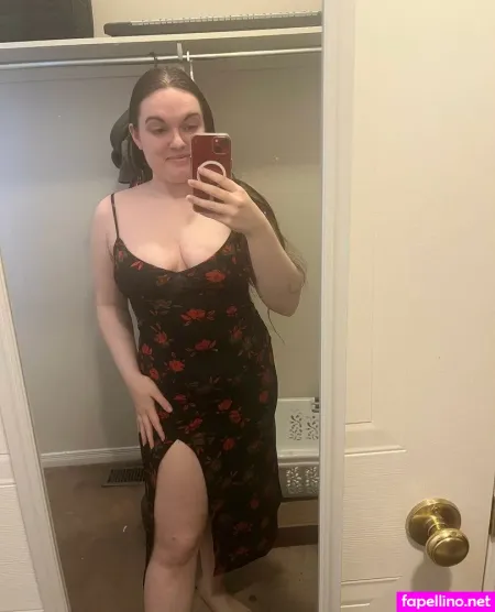 Dana Gricken OnlyFans Thumbnail #IV4xyG0N34