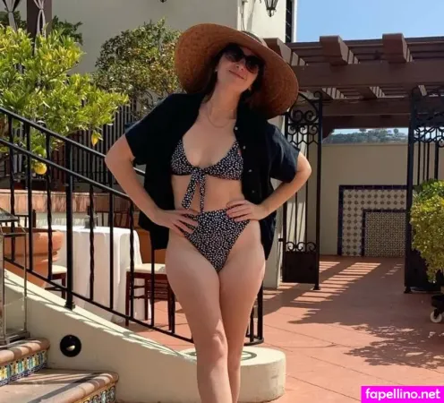 Dana Schwartz OnlyFans Thumbnail #AkOvmfBbgQ