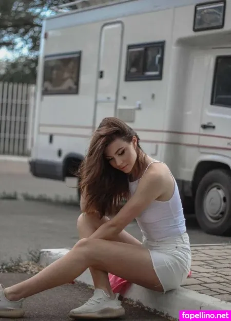 Danaaleee OnlyFans Thumbnail #ii6yogvjl0