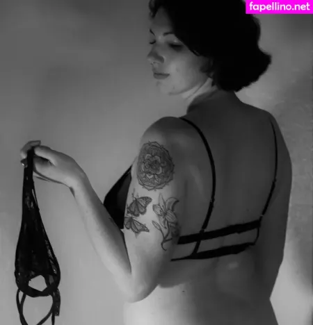 Danalegzzz OnlyFans Thumbnail #VNhKgMBez9