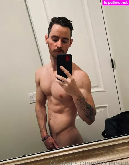 Danbenson OnlyFans Thumbnail #i3c3sSnRPv