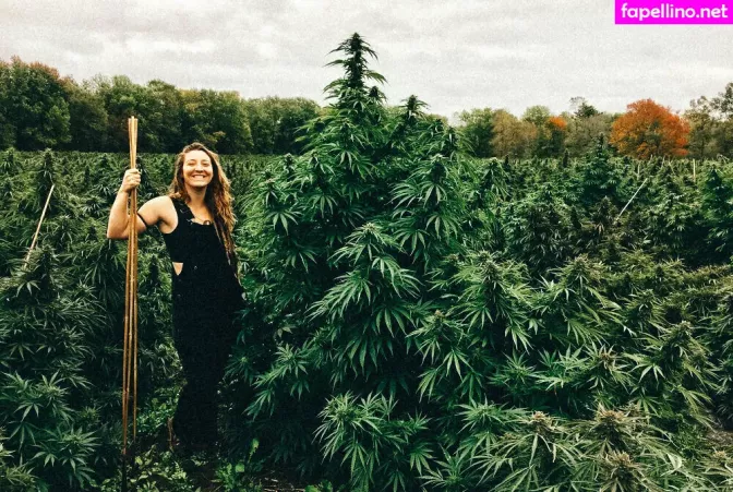 Danceincannabis OnlyFans Thumbnail #gVMDMw5OEk