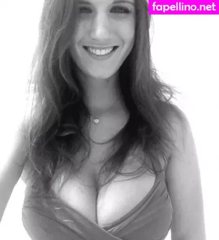 Dancingintheocean OnlyFans Thumbnail #kues1YPBHG