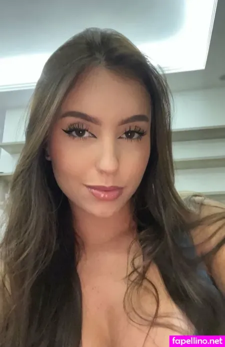 Dandara Schmidt OnlyFans Thumbnail #Dvn1U8Uf2r