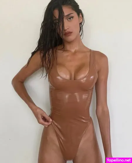 Dani Carbon OnlyFans Thumbnail #W6r1bLRmC7