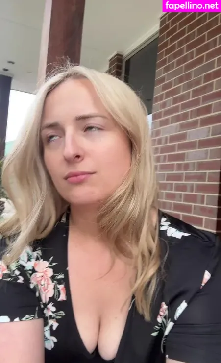 Dani Dabello OnlyFans Thumbnail #T4WQr2sm2x