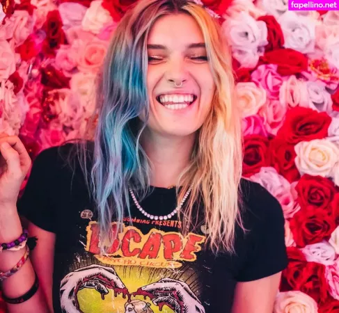 Dani Thorne OnlyFans Thumbnail #UDGQNRdCH5