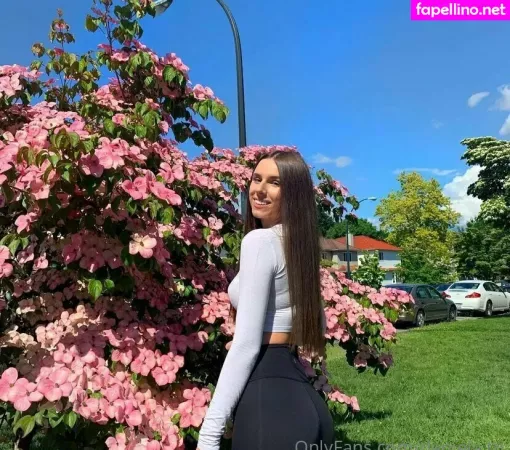 Daniela Lzj OnlyFans Thumbnail #If4s9Emxel