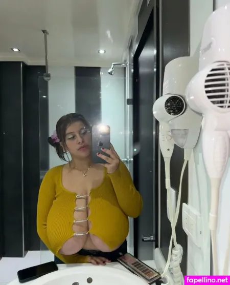 Danielapereiraof21 OnlyFans Thumbnail #D8tJ8iYoIu