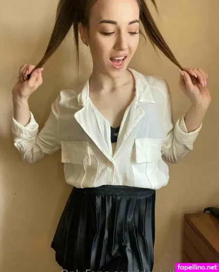 Daniella White OnlyFans Thumbnail #f9U8iKVjby