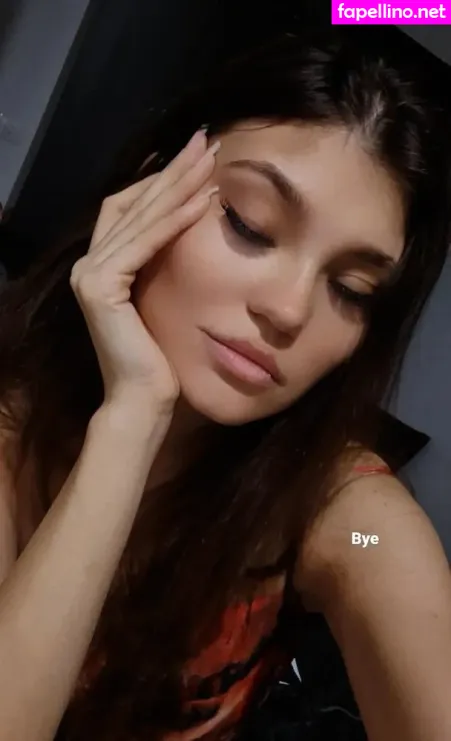 Daniella OnlyFans Thumbnail #twKuuNrQ4y