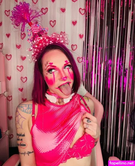 Daniellapinkdream333 OnlyFans Thumbnail #qafoX0yhI7