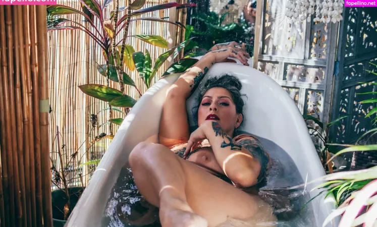 Danielle Colby OnlyFans Thumbnail #891MV37d8v