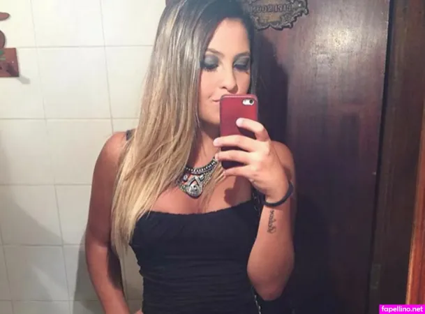 Danielle Favatto OnlyFans Thumbnail #dYG6X9sQhB
