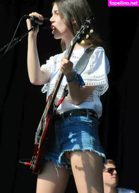 Danielle Haim OnlyFans Thumbnail #yism11Gp9h