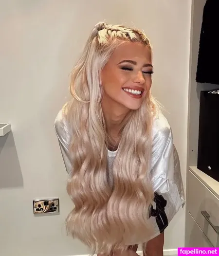 Danielle Harold OnlyFans Thumbnail #B6ukzHYbIe